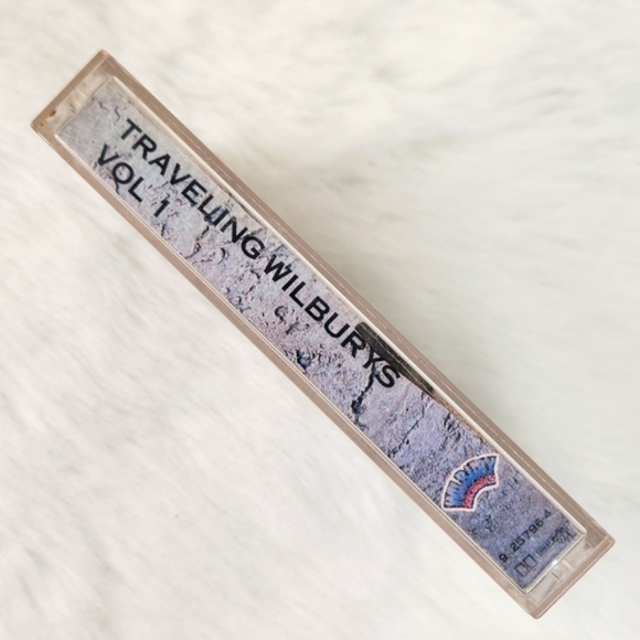 Traveling Wilburys Vol I Cassette VTG 1988 Wilbury Records - Picture 12 of 14